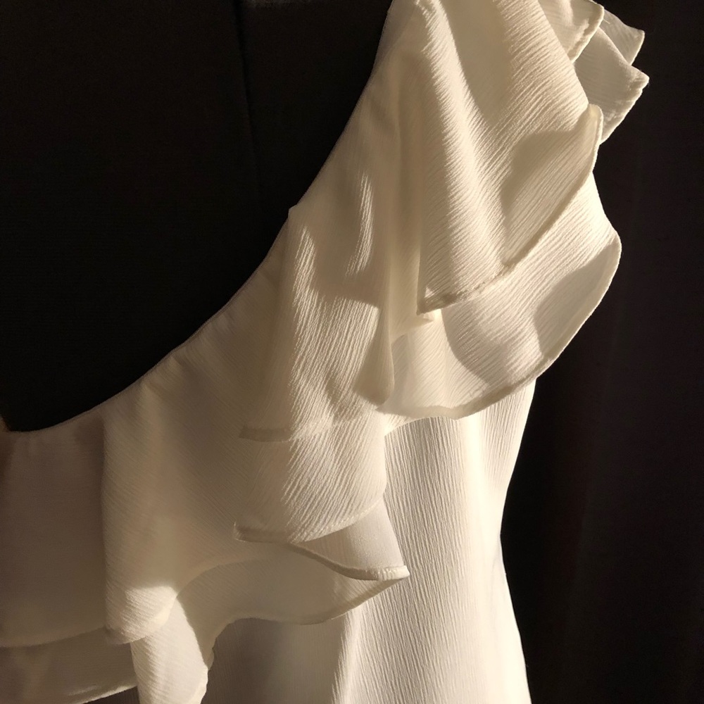 Apt. 9 White Ruffled Blouse - Picture 3 of 5